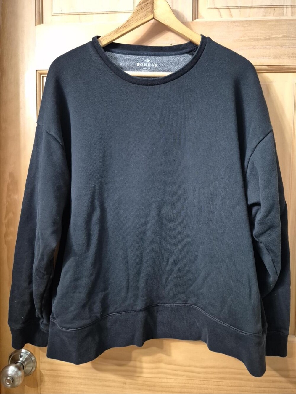 Bombas Women's XXL Black Pullover Sweatshirt